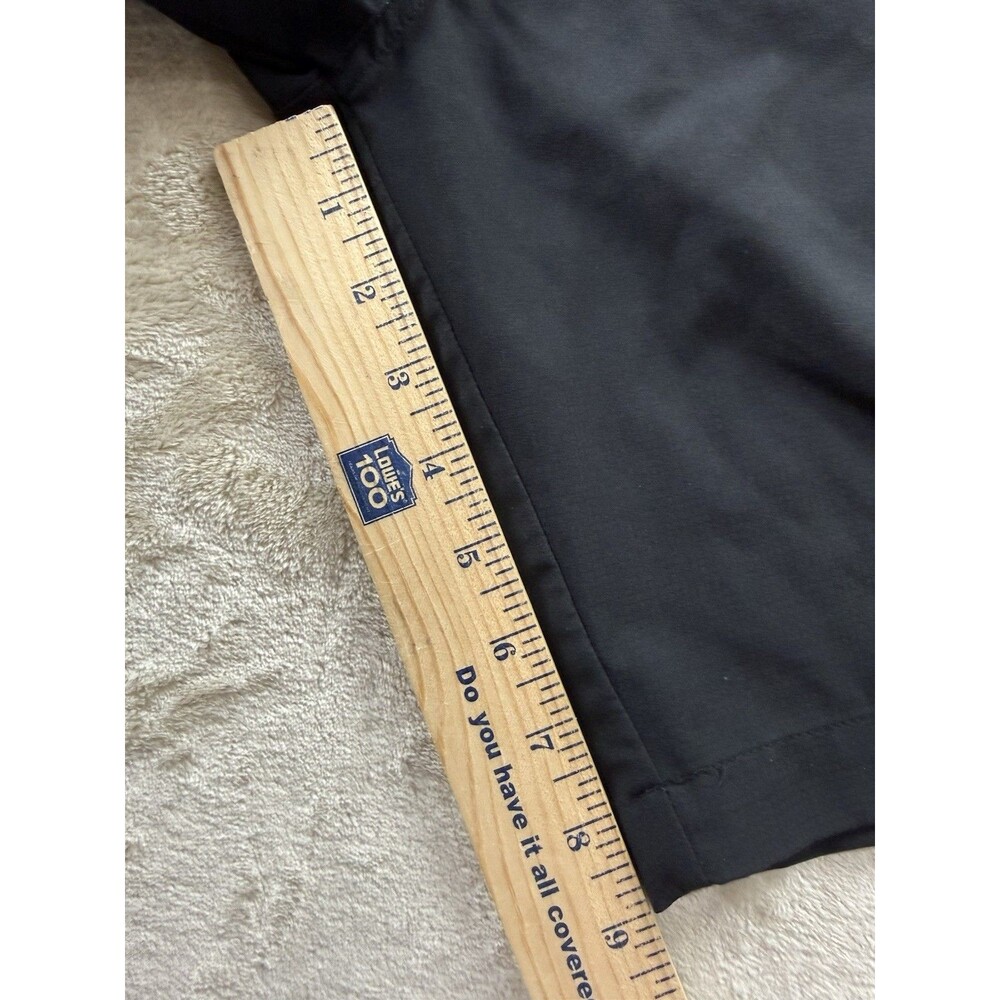 Travis Mathew Men Golf Shorts Size 35 Black Poly/Spandex Blend - Picture 4 of 6